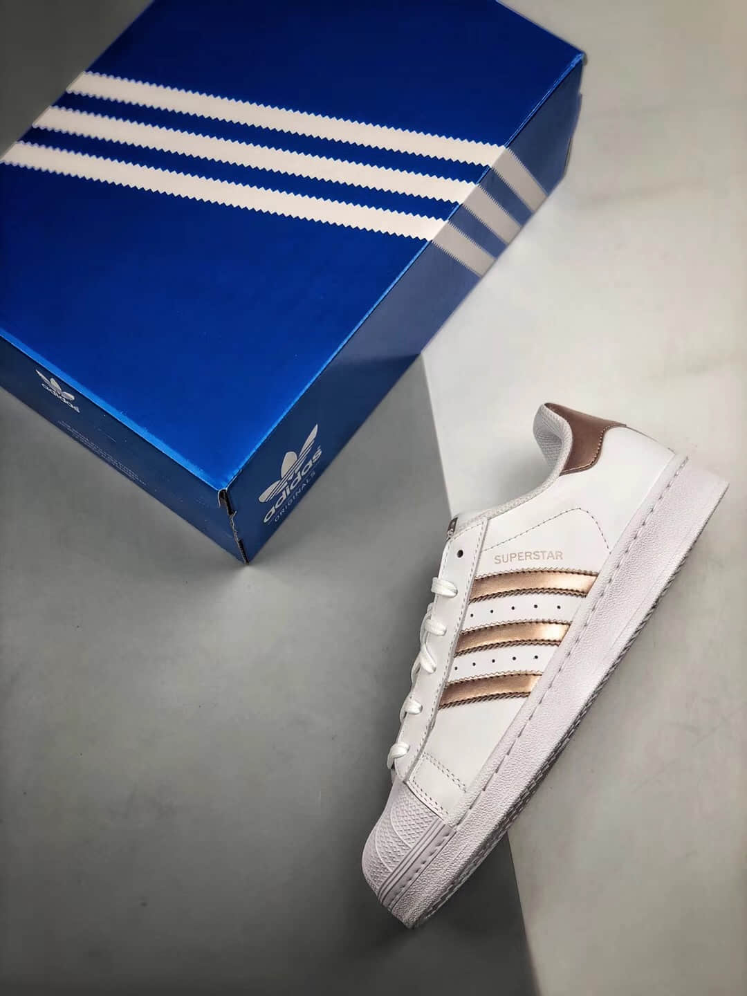 Ba8169 adidas top